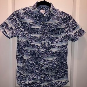 Vineyard Vines Button Down Shirt